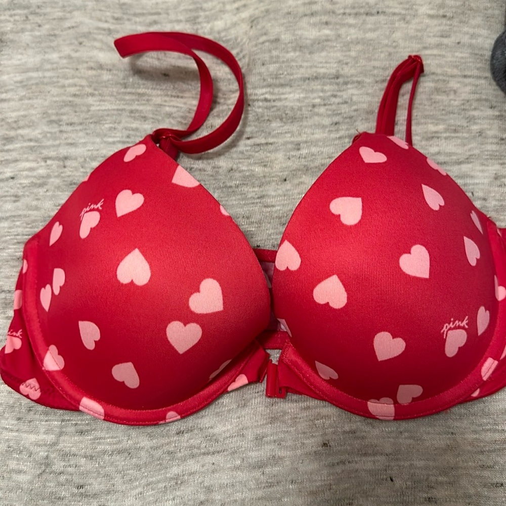NWOT VS PINK Wear Everywhere Push Up Bra
